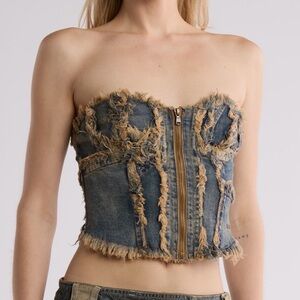 BDG Urban Outfitters
Frayed Edge Strapless Denim Corset